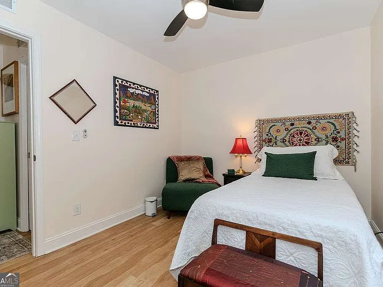 150 South Ave SE #1 — Photo 12