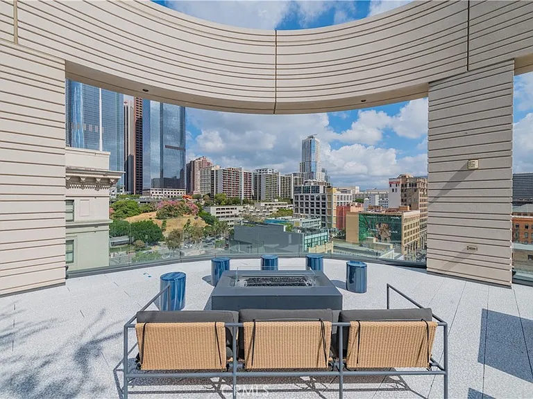 400 S Broadway Ave #1203 — Photo 43