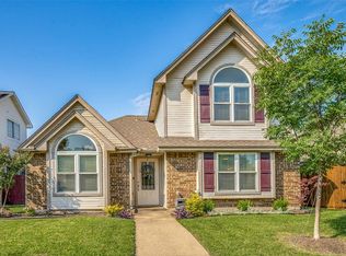 2130 Falcon Ridge Dr, Carrollton, TX 75010