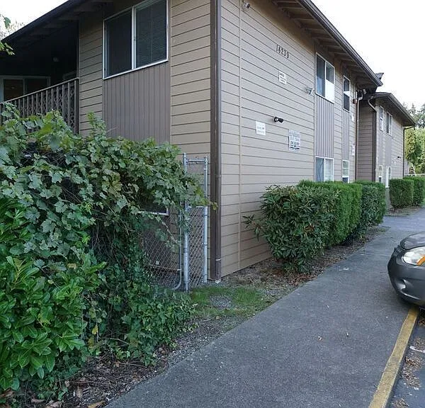 14239 34th Ave S #101 — Photo 15