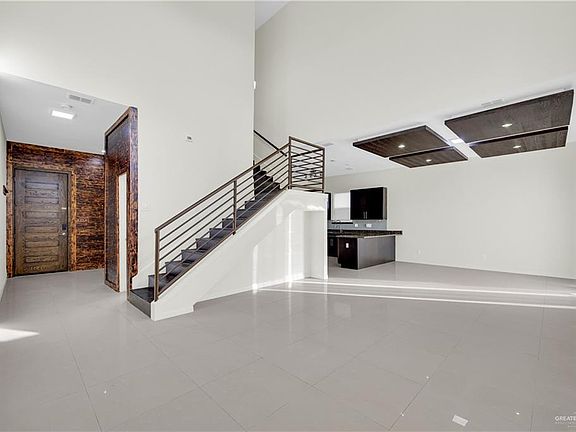 4th image of 5211 Shalom Dr