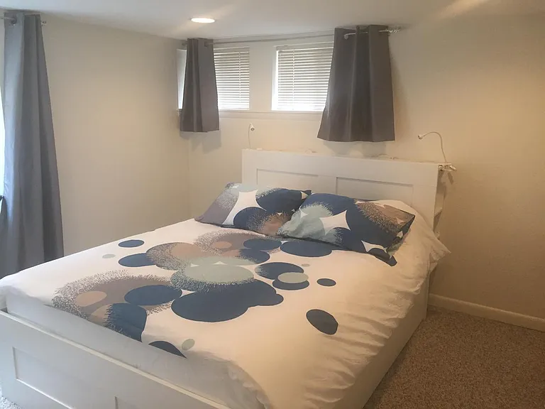 1305 E Kearney St — Photo 15
