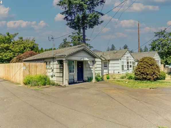 13715 SE Rhone St, Portland, OR 97236