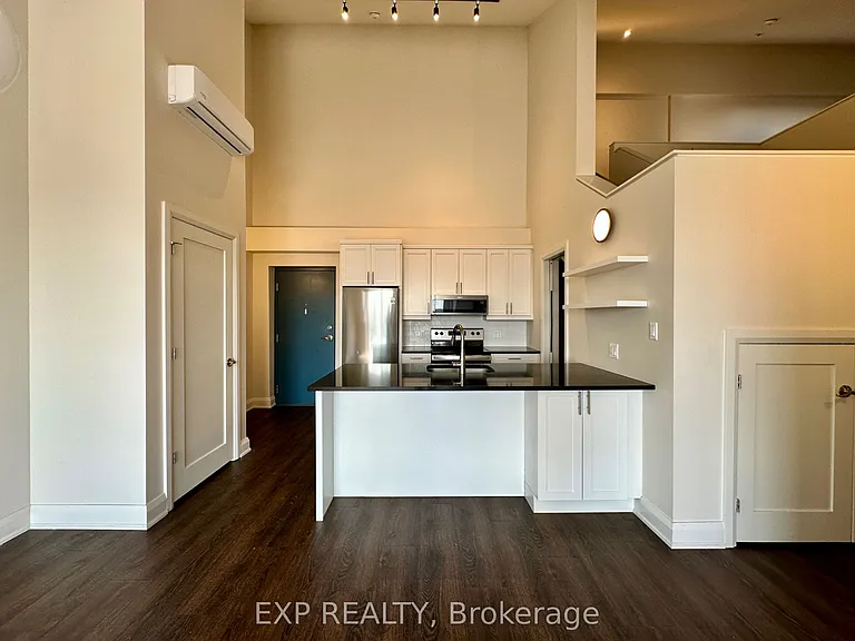 33 Maple Grove Rd #305 — Photo 4
