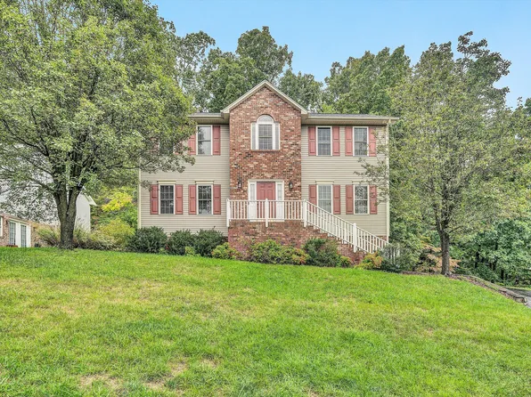 7909 Sequoia Dr, Roanoke, VA 24019