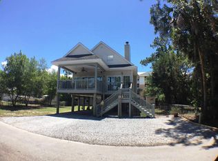 110 35th St, Mexico Beach, FL 32456