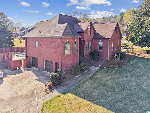 3rd image of 8199 Cypress Way