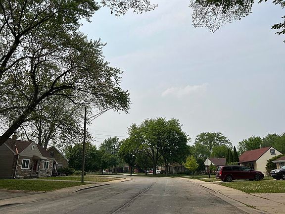 4th image of 2730 Westbrook Dr
