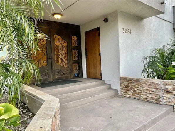 3284 Barham Blvd APT 304, Los Angeles, CA 90068