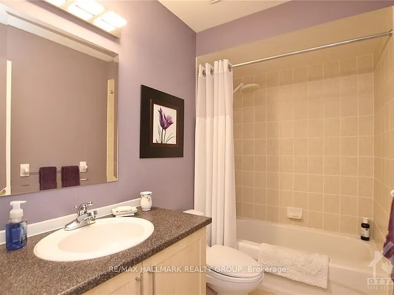 61 Scampton Dr — Photo 23
