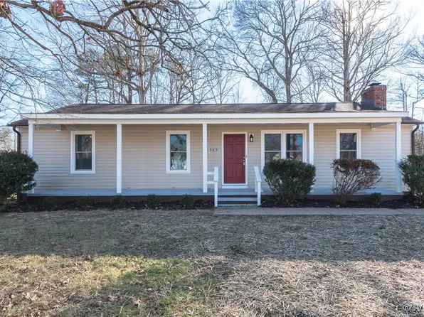 525 Briarwood Cir, North Prince George, VA 23860