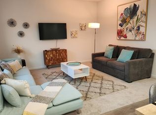 1220 W Prescott Ave, Visalia, CA 93291