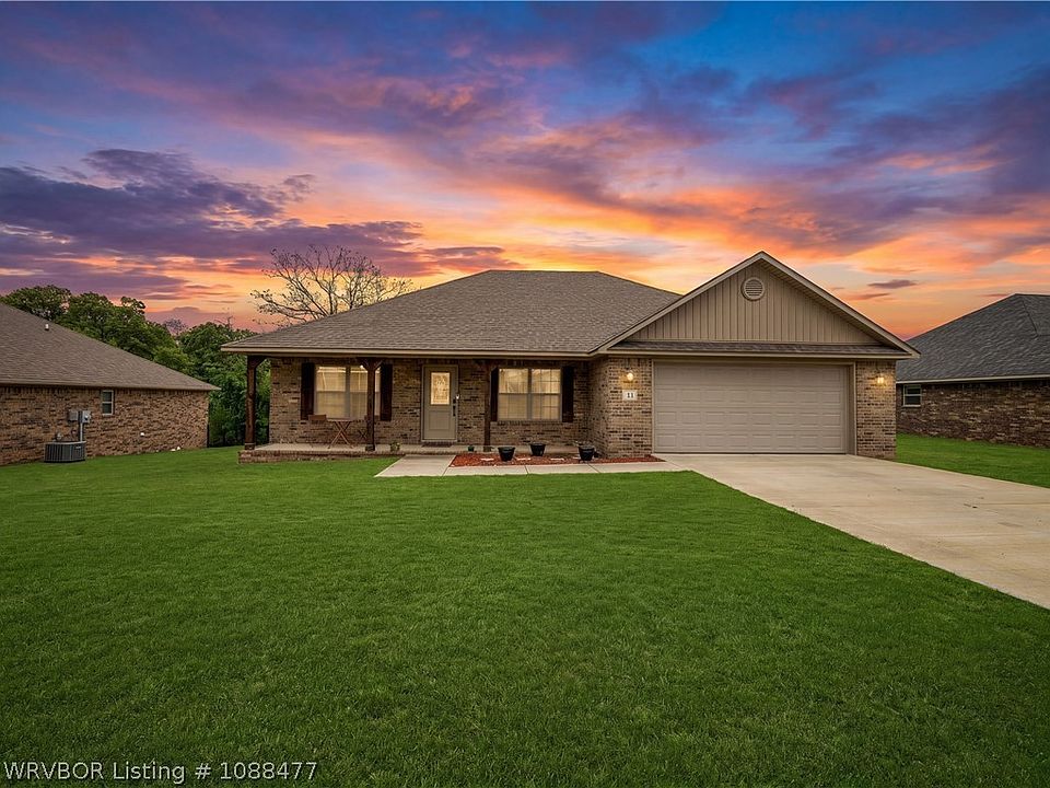 1st image of 129 Stone Dr