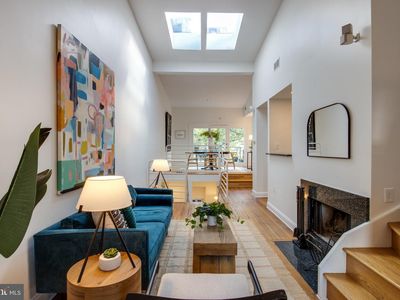 1713 18th St NW APT A, Washington, DC, 20009