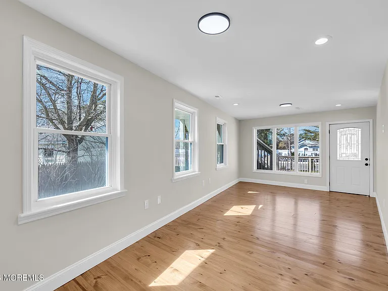 101 Clearwater Dr — Photo 14