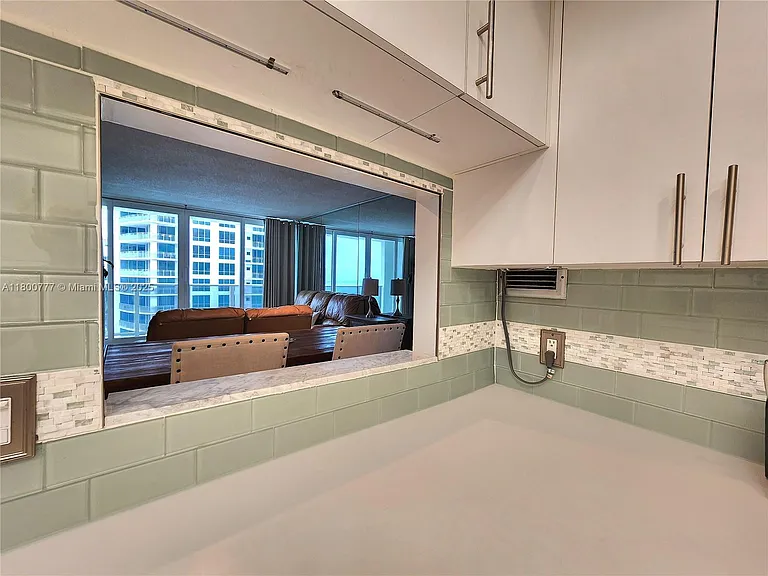 3505 S Ocean Dr #815 — Photo 11
