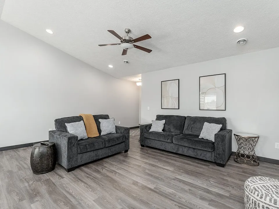 Unit Photo