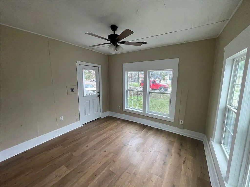2 bed, 1.0 bath, 648 sqft, $995 — Photo 4