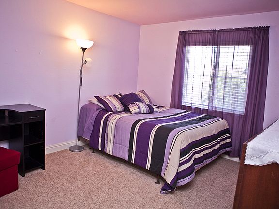 5th image of 850 Winnipeg Ct