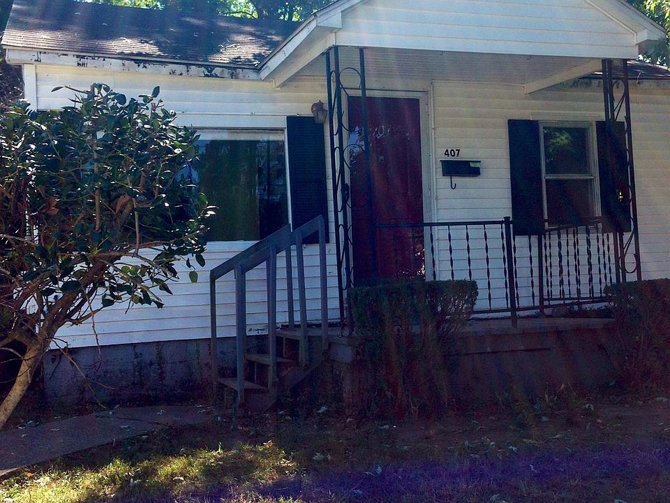 1st image of 407 S Poplar St