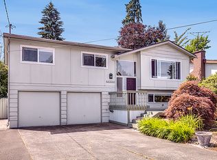 13317 17th Ave NE, Seattle, WA 98125