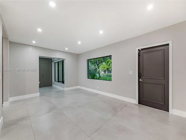 138 NW 106th St — Photo 7