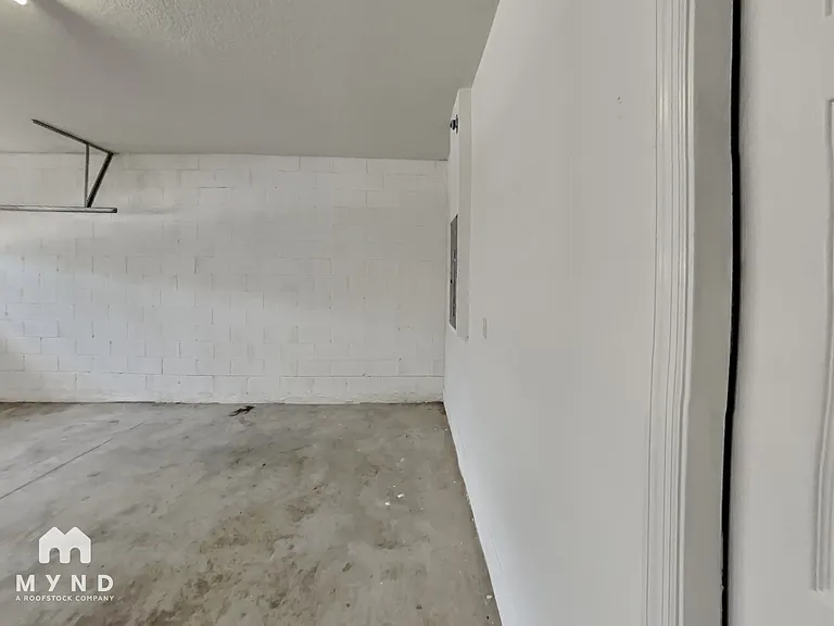 1460 Travertine Ter — Photo 22