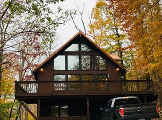 119 Woodland Hills Dr, Chapmanville, WV 25508