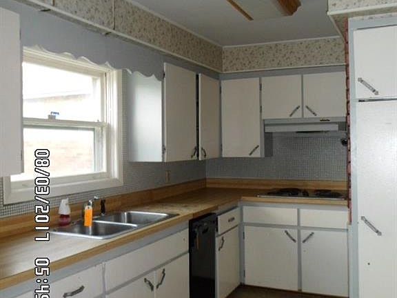 2nd image of 2711 Pierce Ave