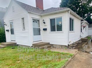 1093 N Main St, Akron, OH 44310