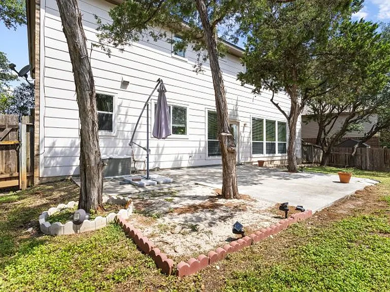8506 Raton Way — Photo 24