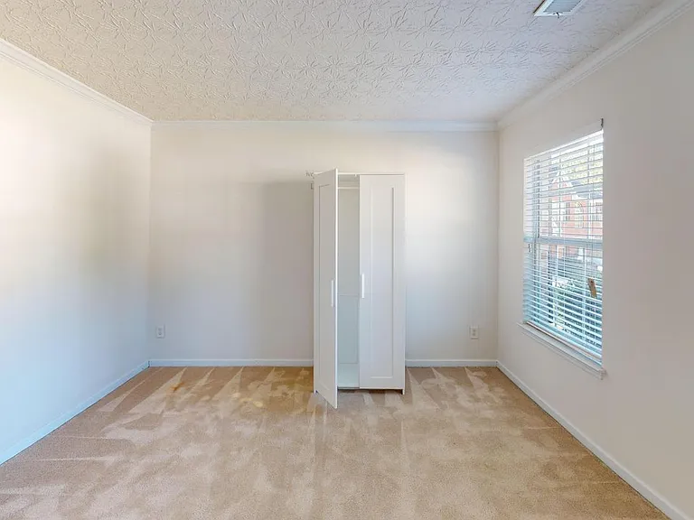 620 Blueangel Dr — Photo 13