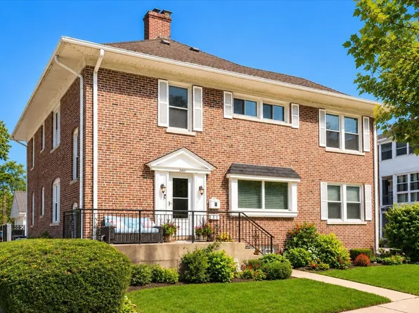 2611 Walnut Ave, Evanston, IL 60201