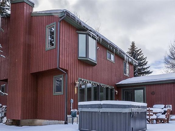 3rd image of 8046 Summerview Dr