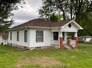 901 E 11th St, Falls City, NE 68355