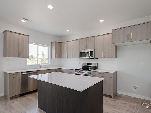 6th image of this home