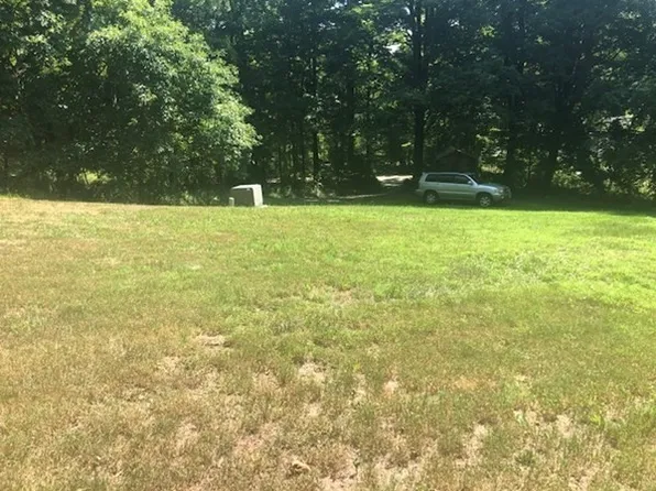 3 Long Hill Rd, Leverett, MA 01054