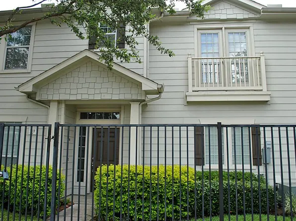 313 Hogan St, Houston, TX 77009