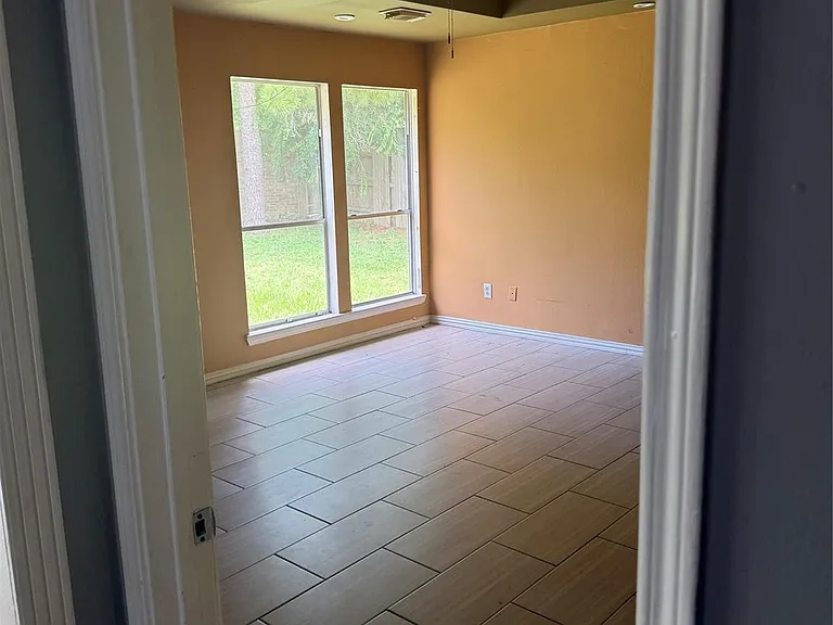 5322 Golden Stream Dr — Photo 9