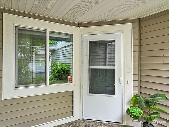 5th image of 23323 55th Avenue S #10-2