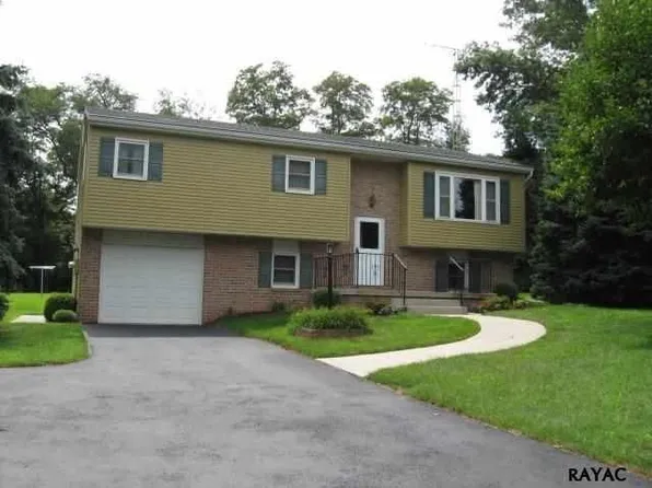 872 Elham Dr, York, PA 17406
