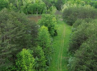 9999 Lick Branch Rd, Flat Lick, KY 40935