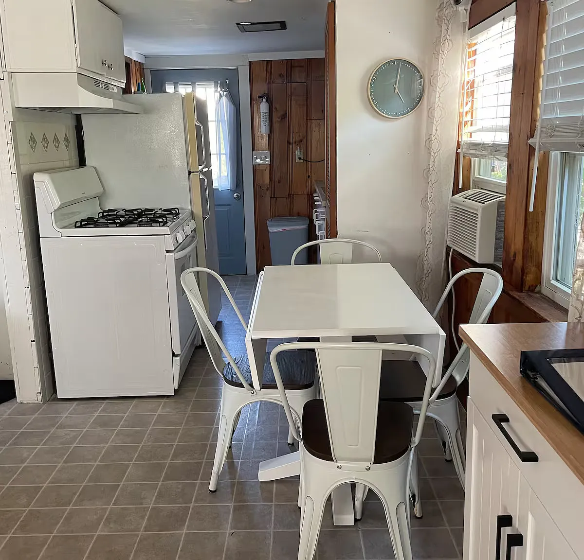 2 bed, 800 sqft, $1,750 — Photo 3