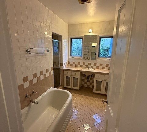 2nd image of 4105 Stone Canyon Ave #A
