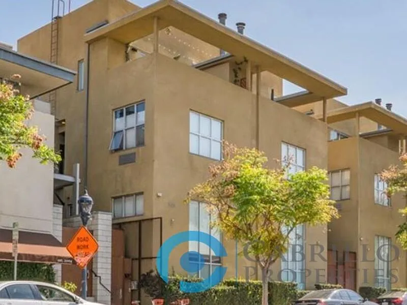 908 G St #11