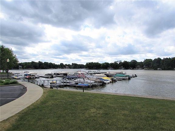 4th image of 20971 Shoreline Ct APT 301