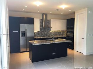 10526 NW 66th St, Doral, FL 33178