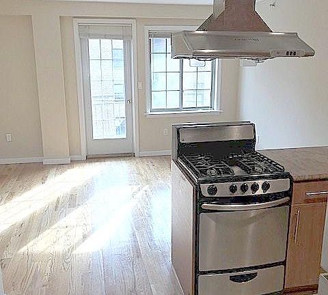 4th image of 14129 Pershing Cres Floor 4