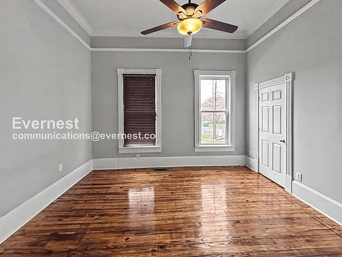 225 Woodward Ave SE — Photo 8