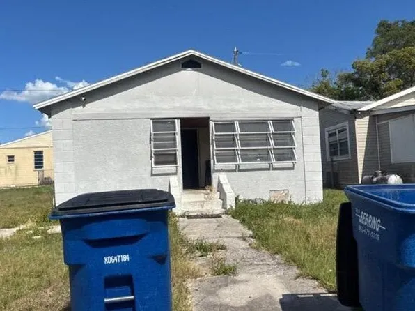 852 Shirley St, Sebring, FL 33870